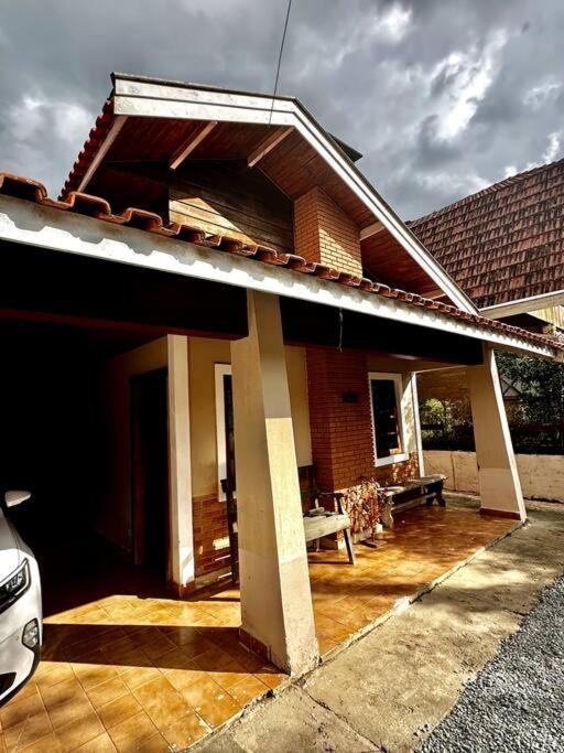 Casa Completa - Campos Do Jordao Villa Buitenkant foto